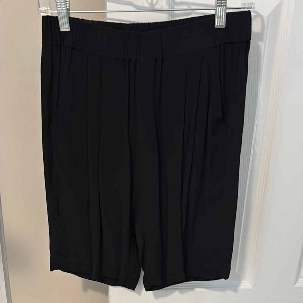 Black Women's cabi Shorts